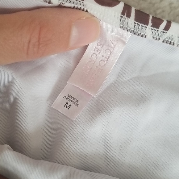 Victoria Secret Swim - Picture 3 of 7